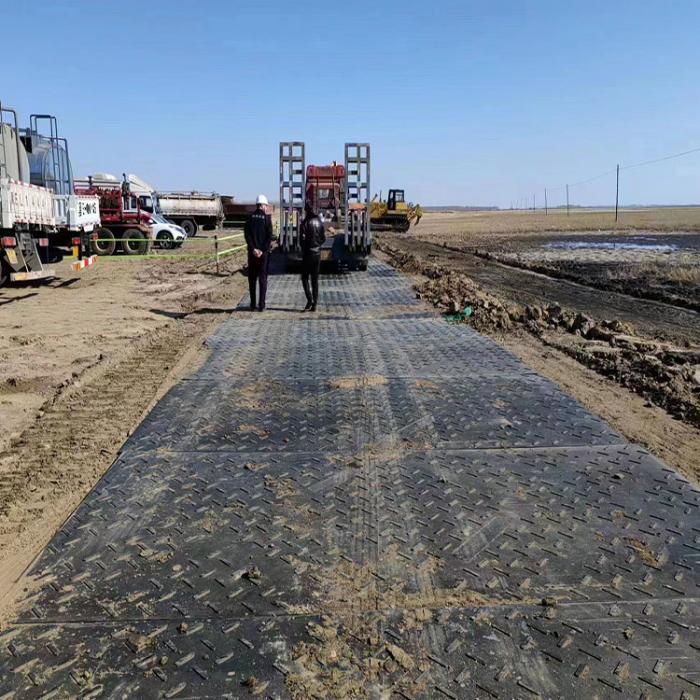 聚乙烯铺路垫板：防滑防潮，施工安全又高效